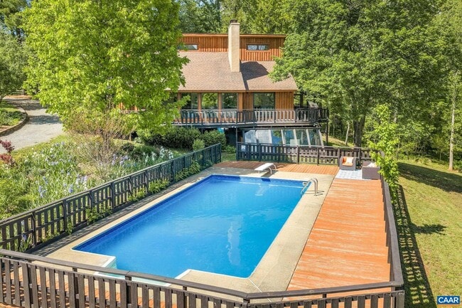 Photo - 3278 Plank Rd