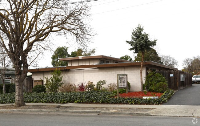 Fernmar Studios - Fernmar Studios Apartments