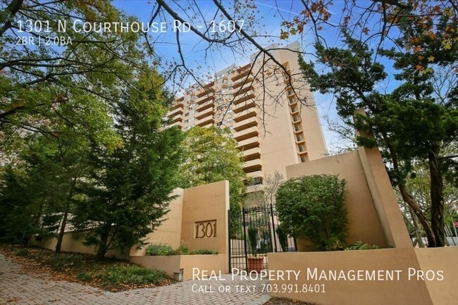 Building Photo - 1301 N Courthouse Rd Unit 1607