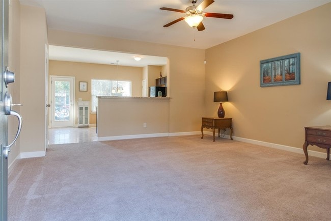 Photo - 735 Tulip Grove Rd Unit 352