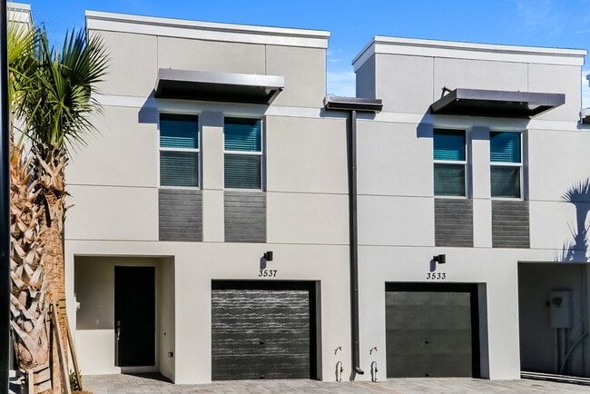 Photo - 3537 Joshua Tree St