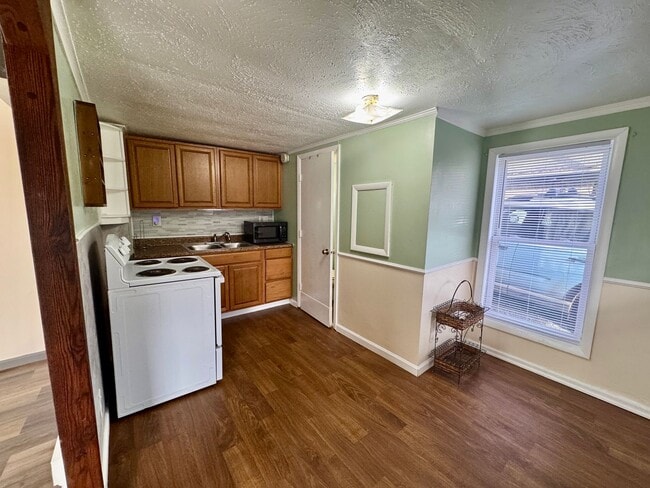 Photo - 1195 Mineral Ave Unit 1195D Mineral Ave