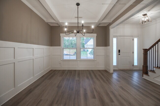 Photo - 2036 Warbler Dr