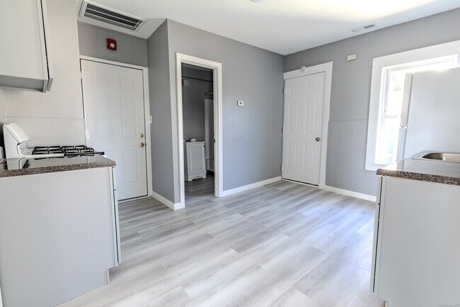 Photo - 247 Washington St Unidad 3S