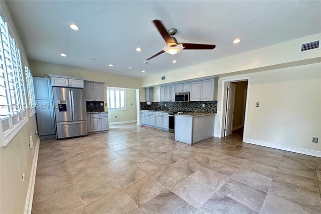 Photo - 349 Mahogany Dr