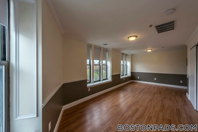 Photo - 1126 Boylston St Unit 402
