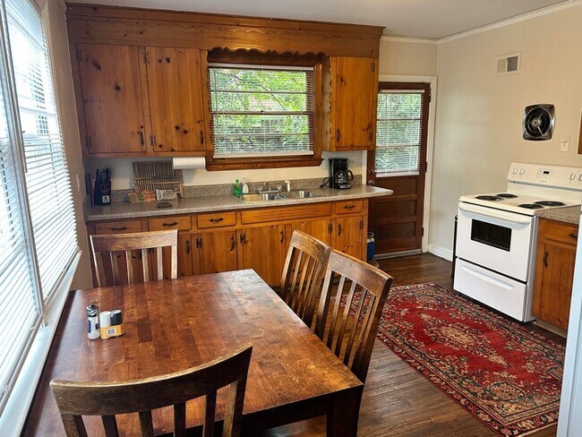 Photo - 1840 Wheat St