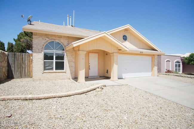 Building Photo - 2151 Sun Manor Dr Rental