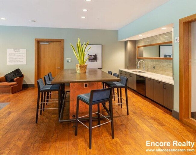 234 S Huntington Ave Unit 313