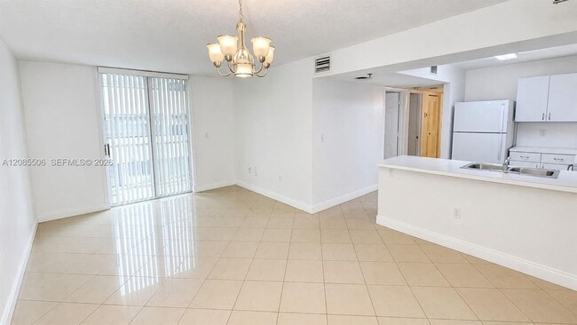 Photo - 104 SW 9th St