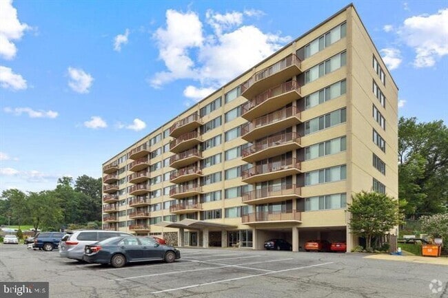 Building Photo - 5353 Columbia Pike Unit 607 Rental