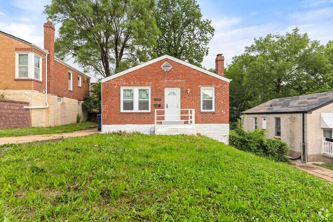Building Photo - 831 Harlan Ave Rental