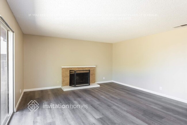 Photo - 525 Falcon Dr