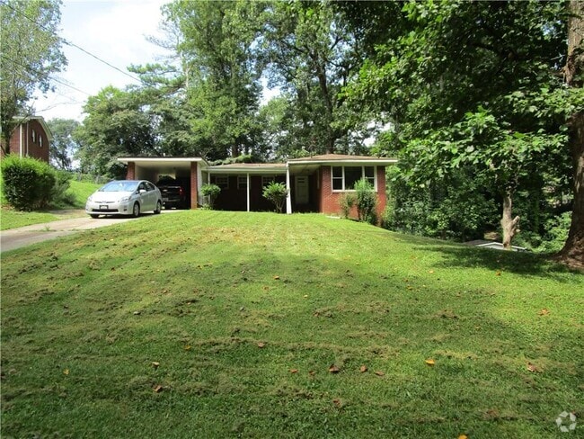 Building Photo - 1147 Enota Cir NE Rental