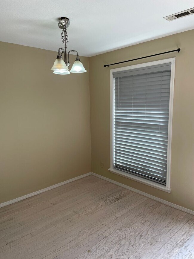 Photo - Darling 1 Bed, 1.5 Bath Townhouse with sma...