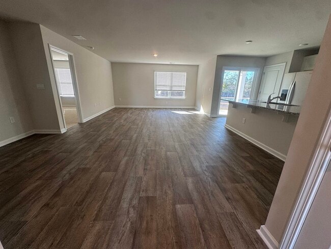 Photo - 390 Acosta Cir