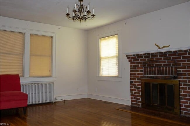 Photo - 107 E Taylor Ave