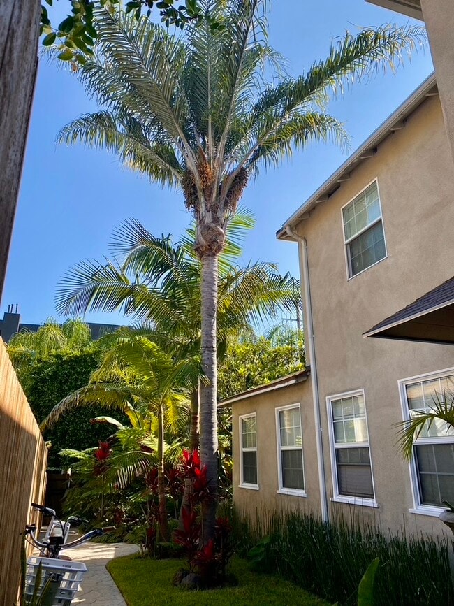 Photo - 11647 Ayres Ave Unit 11647