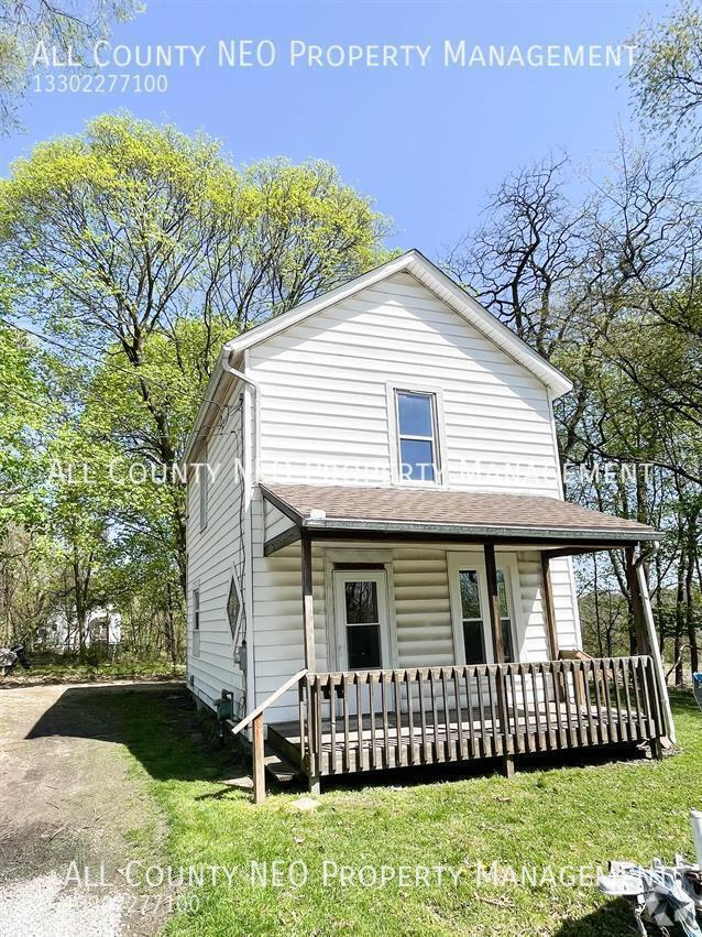 Building Photo - 143 Roswell St Rental