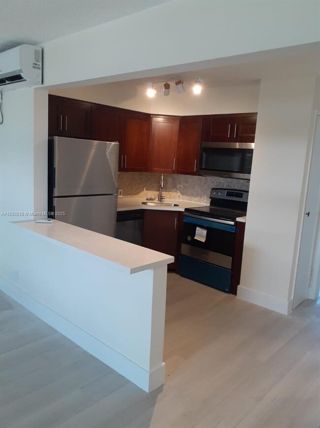 Photo - 1520 NE 56th St Apartment Unit 7