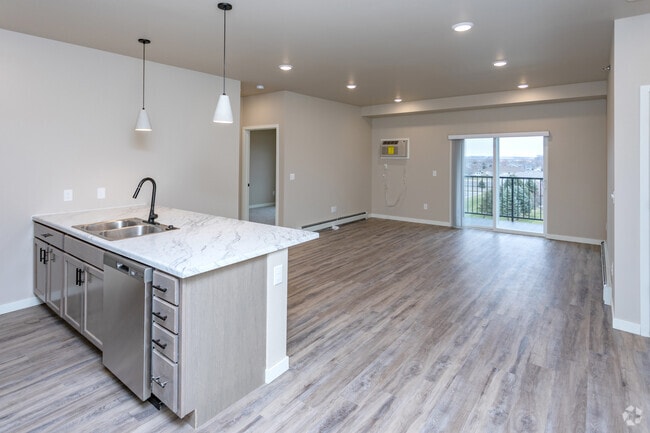 2BR, 2BA - 1,125SF