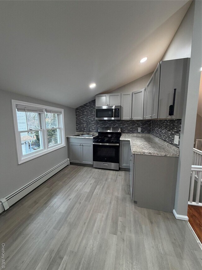 Photo - 7 S Atlantic St