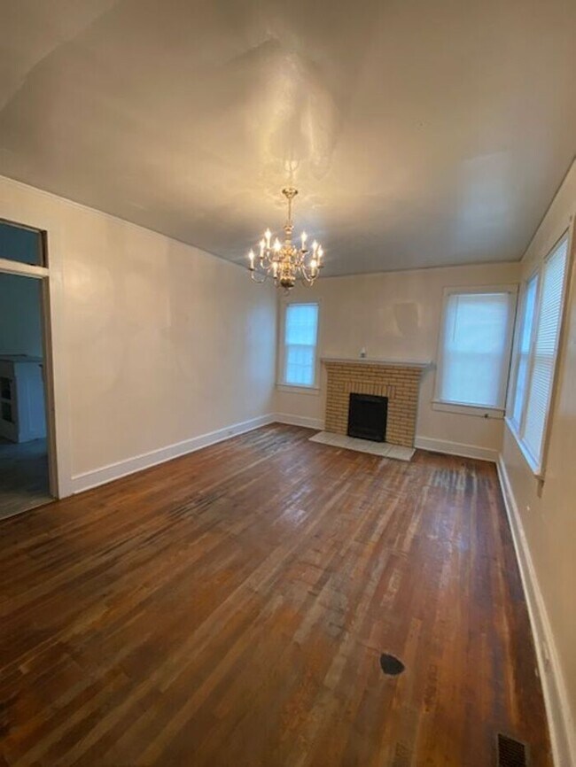 Two Bedroom Duplex in Downtown Woodruff! House House Rental in