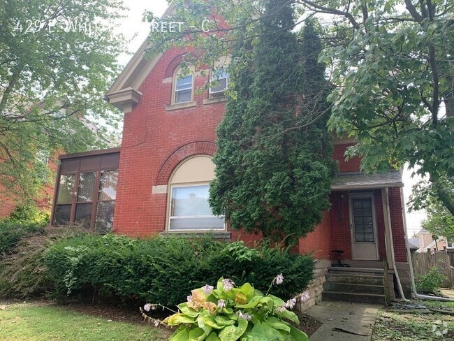 Building Photo - 429 E Whittier St Unit C Rental