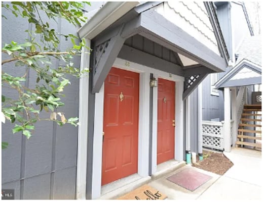 Ground level - no steps - 35 Windbrooke Cir