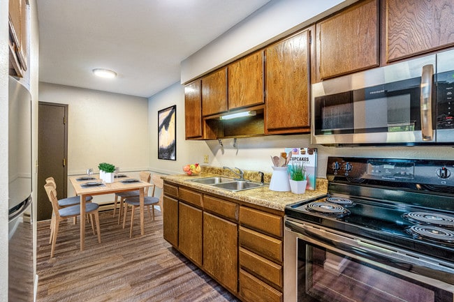 Photo - Piccadilly West