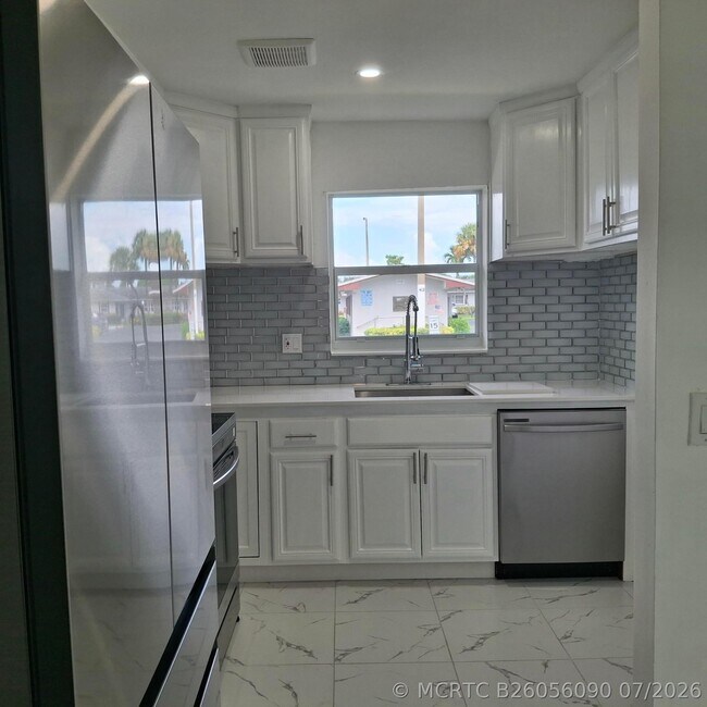 Photo - 2739 Emory Dr W Unit J