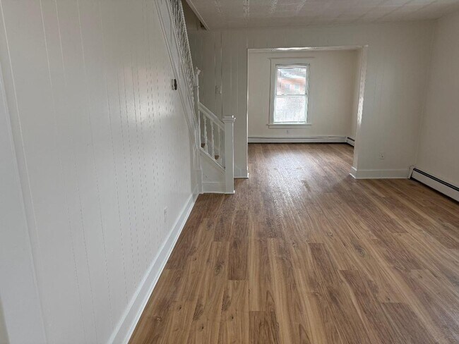 Photo - 924 N 5th St