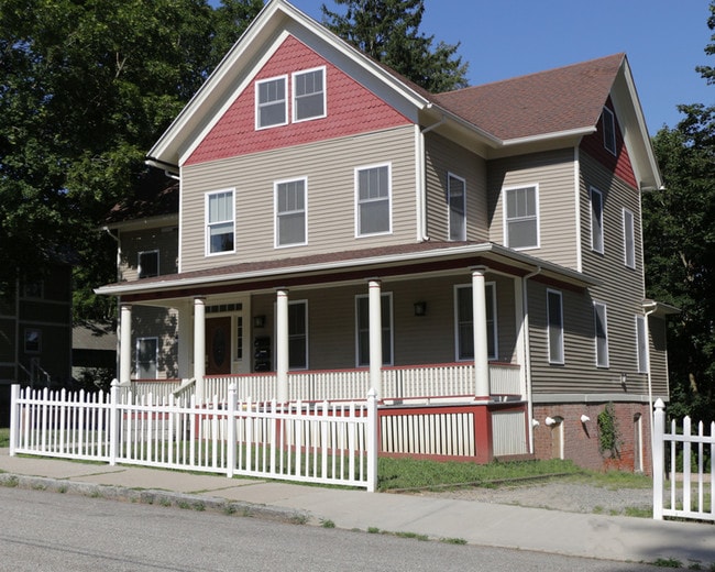 Building Photo - 199 Church St Unit #201