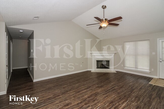 Photo - 1836 Roy Dr