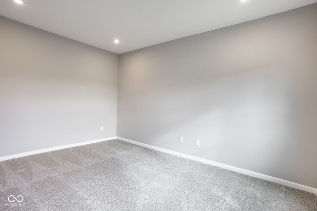 Photo - 430 Atlas Dr