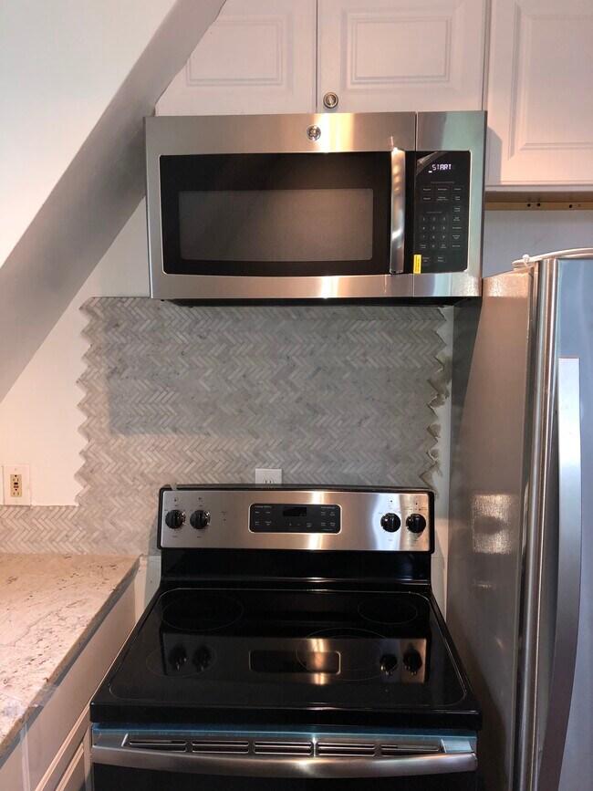 Photo - 1127 S 48th St Unit 3R