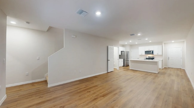 Photo - Elegant 3-Bed Townhouse on Hillock Blvd, Haines City!