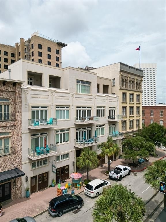 Photo - 2208 Post Office St (Galveston, TX)