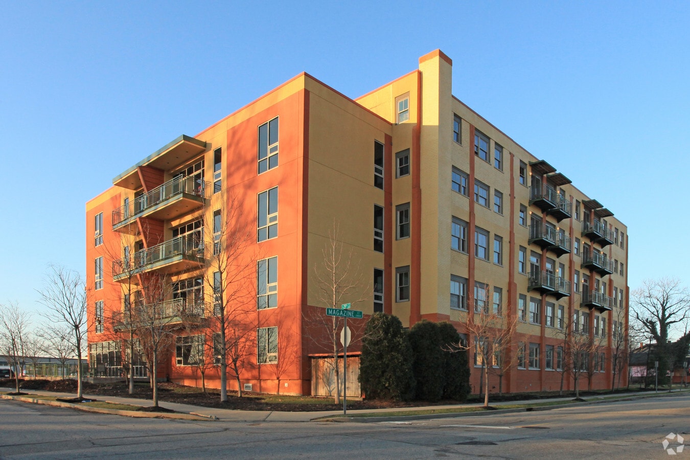 Elliot Park - Elliot Park Apartments