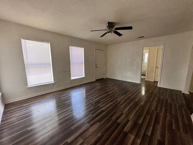 Photo - Cozy 3 bedroom house