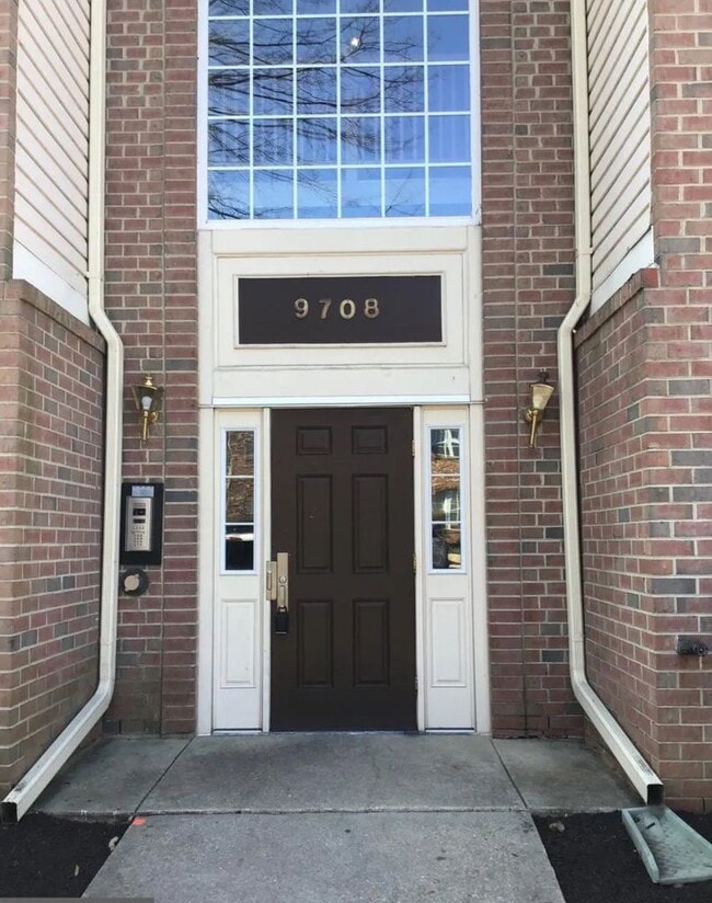 Spacious Ground Floor Condo - Spacious Ground Floor Condo