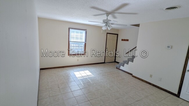 Photo - 109-109 Paradise Ave