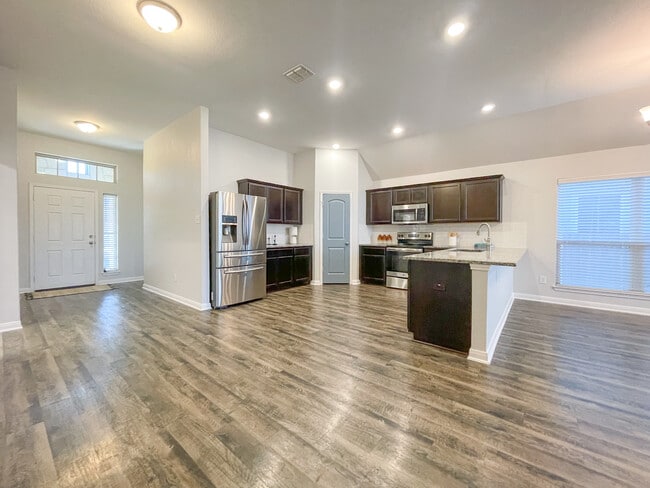 Photo - 10624 Langham Dr