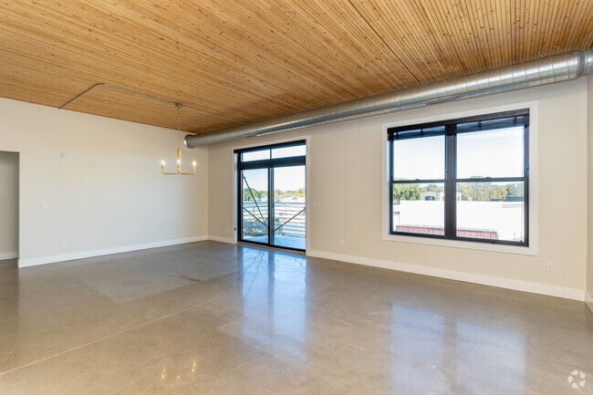 2 habitaciones, 2 baños, 1475 pies cuadrados, sala de estar