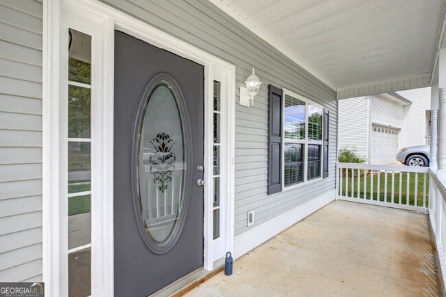 Photo - 77 Crescent St