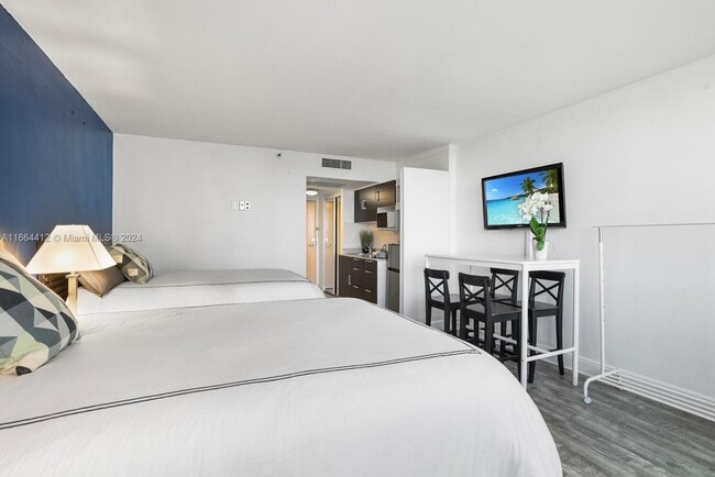 Photo - 19201 Collins Ave Unit 743