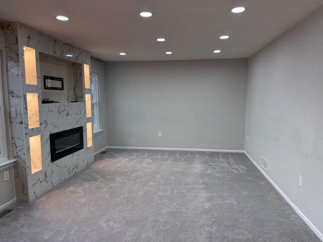 Photo - 143 Sweetbay Ln