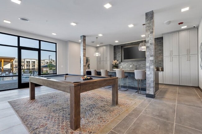 Avenue64 Apartments