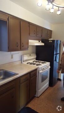 Building Photo - 3111 Northview St Unit 3111 Northview #2 Rental