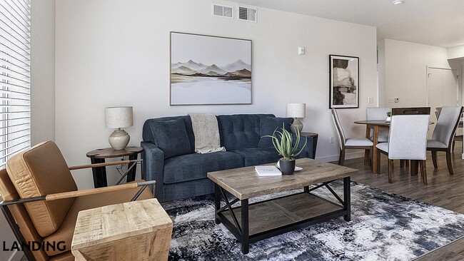 Building Photo - 1760 S Crismon Rd